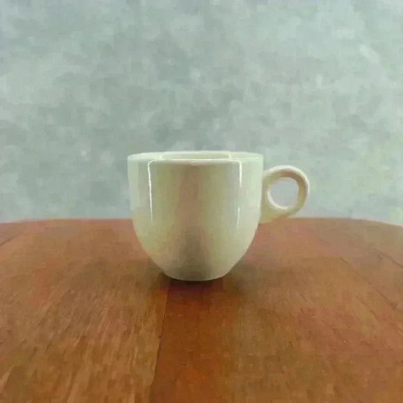 Tea or Cappuccino Small Cup Off‎ White USA EUC - Picture 1 of 7